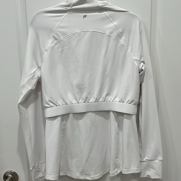 Fabletic’s perfect condition jacket. This is such a great fitting jacket. - Picture 4 of 4